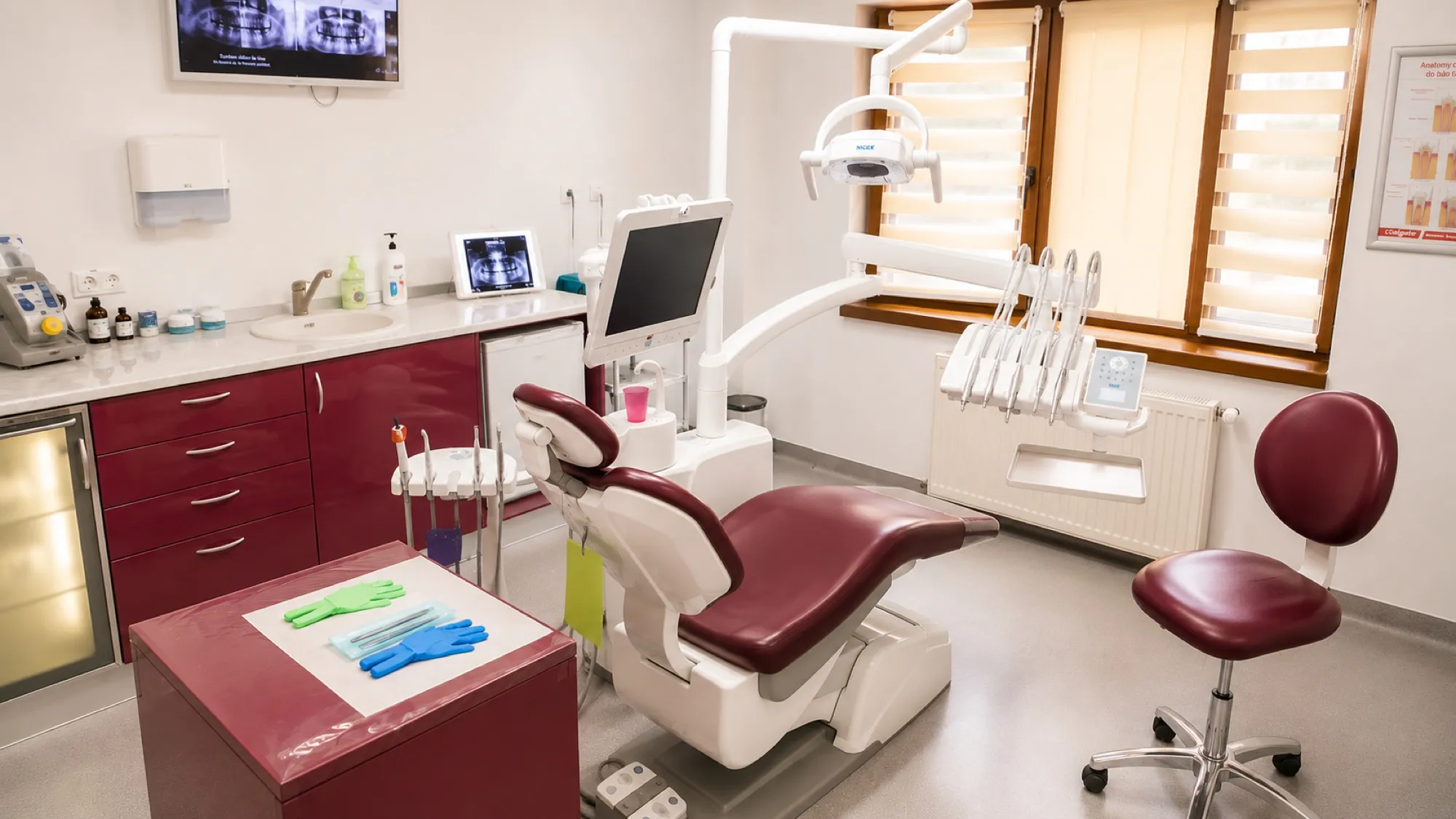 Unitul dentar din Cabinetul 2, cu câmpul pregătit